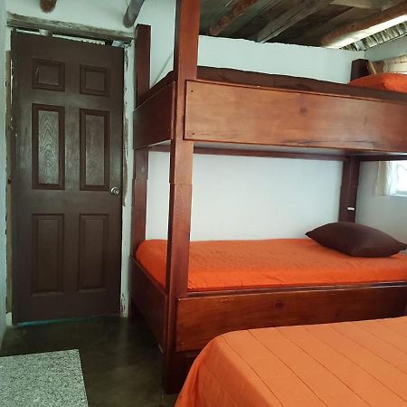 에스쿠인틀라 Mi Casa En La Playa B&B 외부 사진