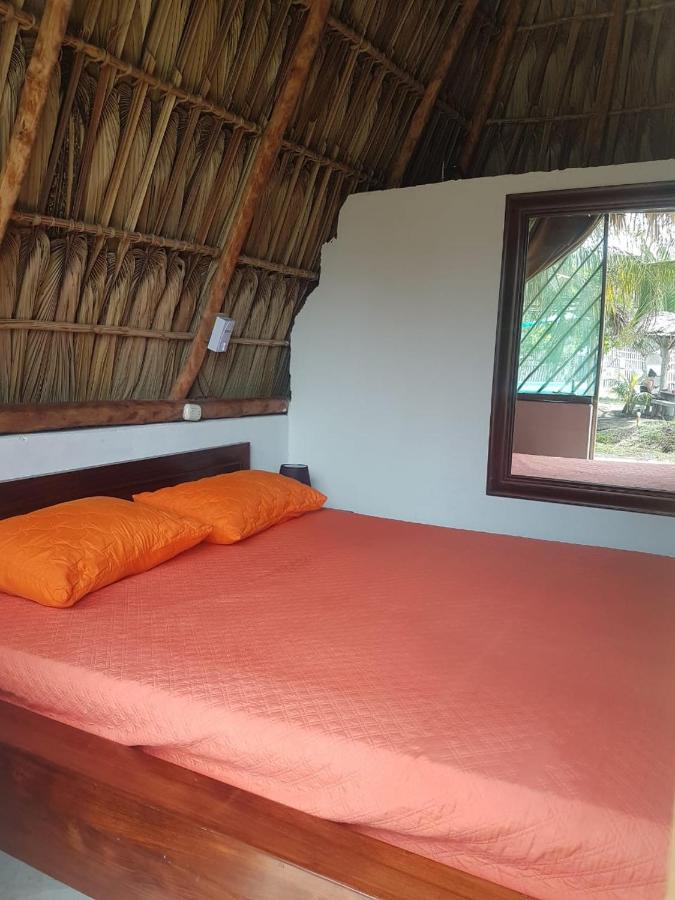 에스쿠인틀라 Mi Casa En La Playa B&B 외부 사진