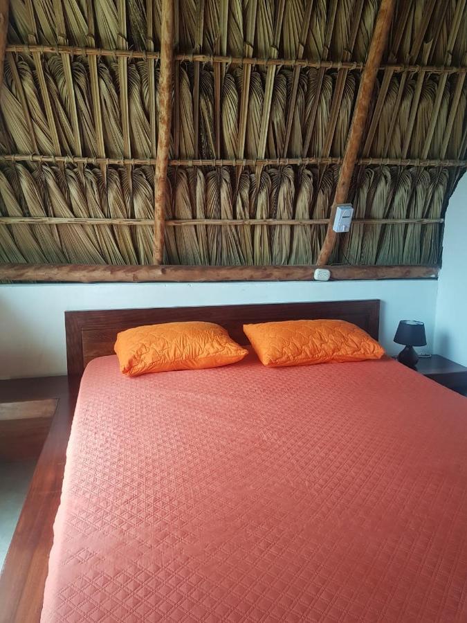 에스쿠인틀라 Mi Casa En La Playa B&B 외부 사진